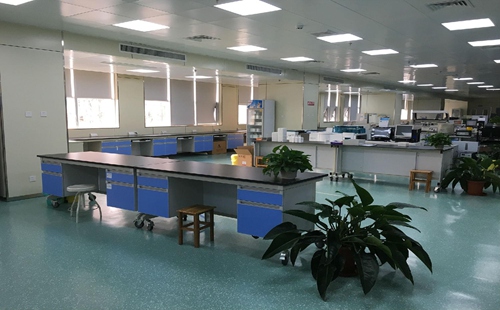 醫(yī)院實(shí)驗(yàn)室3.jpg 醫(yī)院實(shí)驗(yàn)室3.jpg